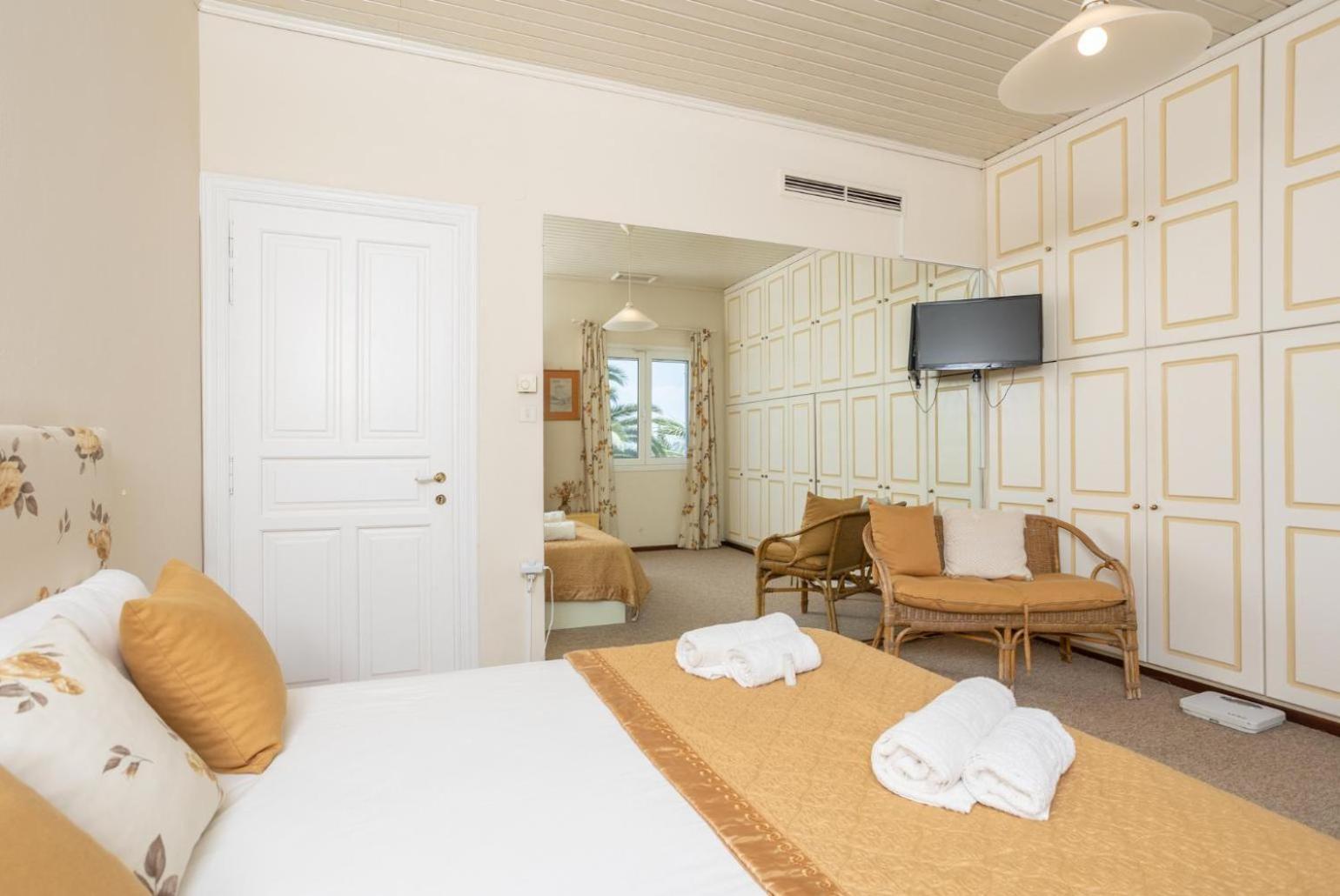 Villa Golden Tiara Agioi Deka  Екстер'єр фото